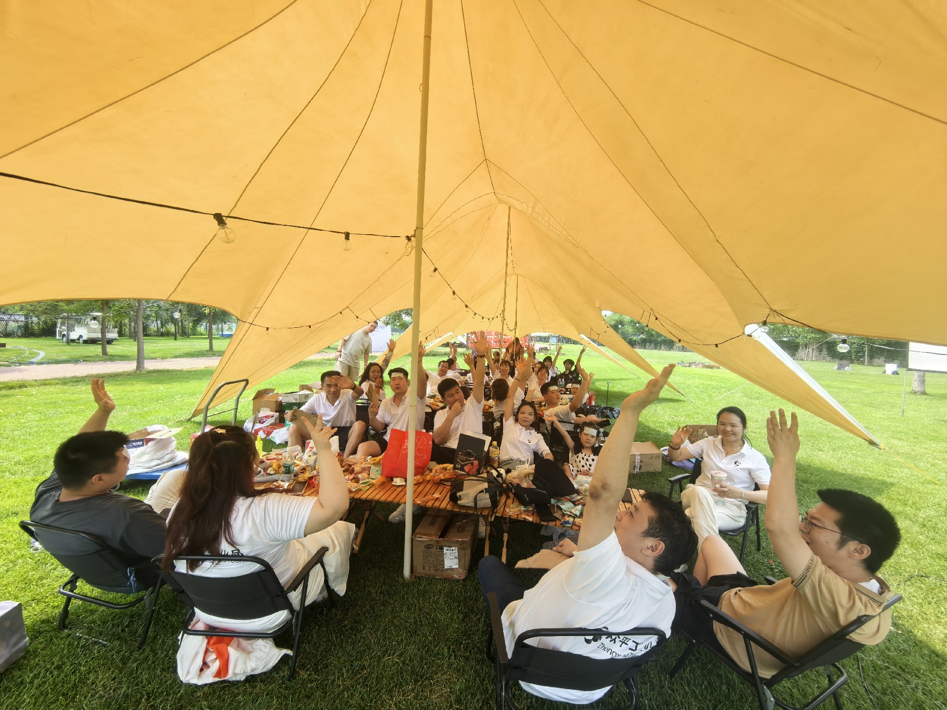 Atividade de Team Building de Beijing Zhongping — Abraçando a Natureza10