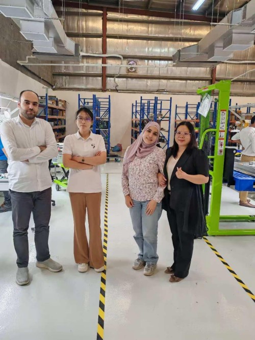 Cultivo Profundo, Empoderando o Futuro: Uma Crônica da Tecnologia de Zhongping Jornada Industrial no Oriente Médio3