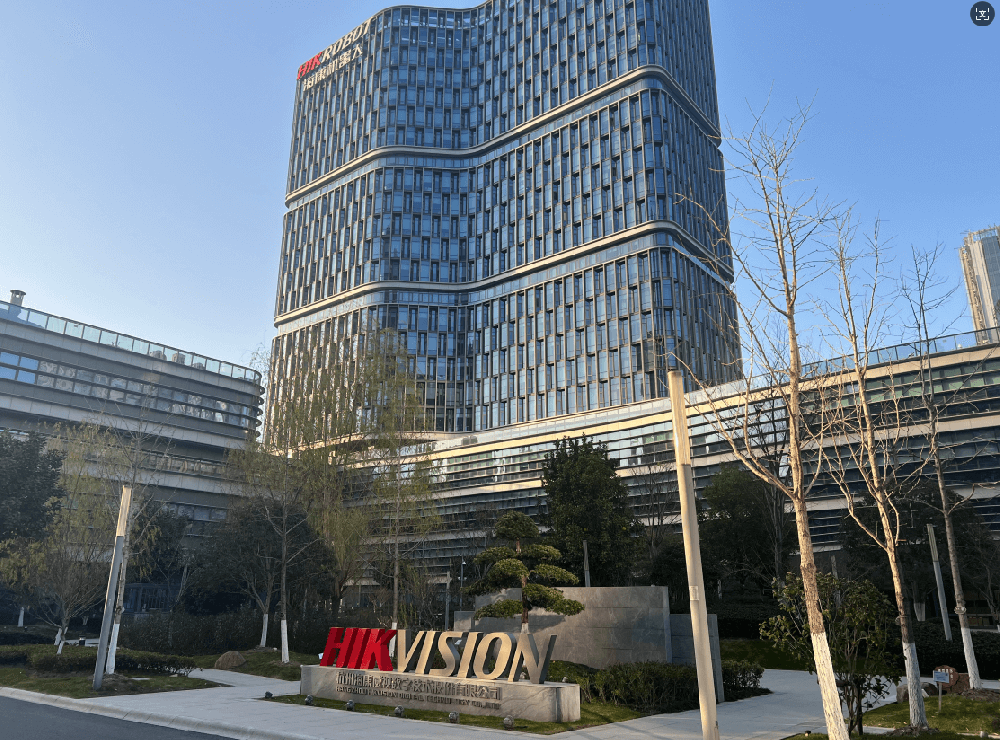 Mais do que um distribuidor: facilitamos treinamento de especialistas de fábrica para nossos clientes globais na sede da Hikrobot